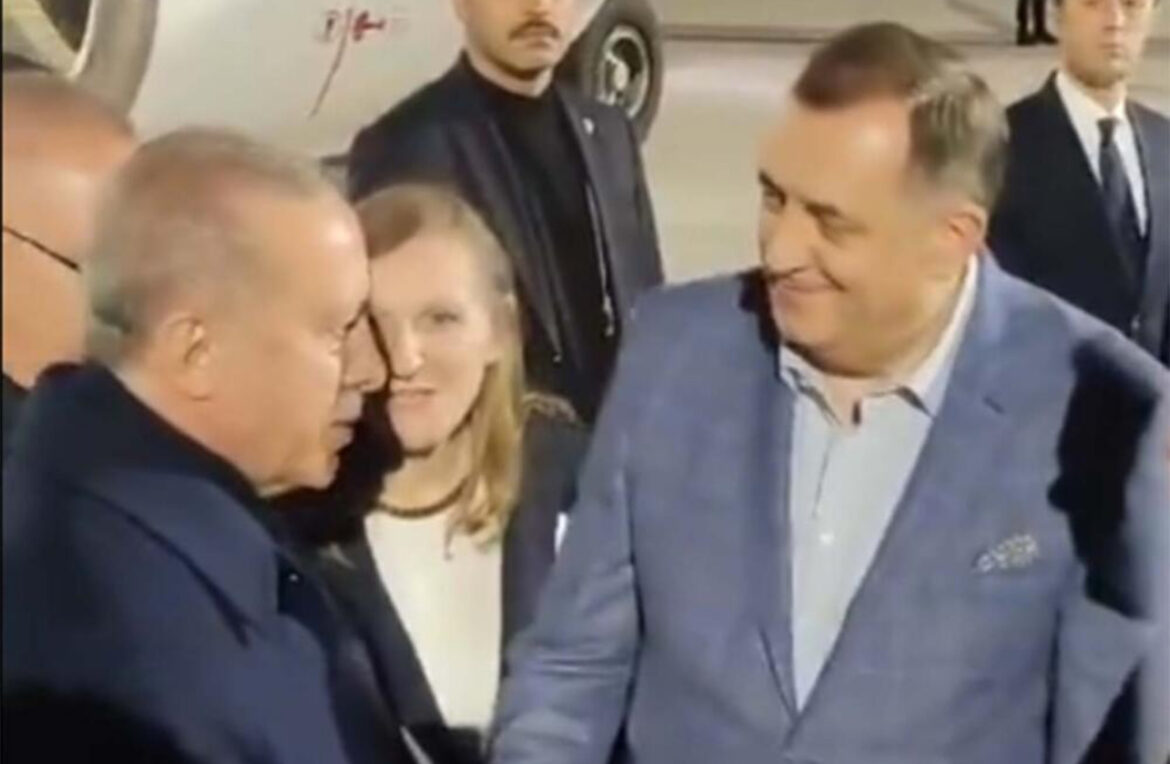 OTKUD TI, MILE?! Erdogan i Dodik slučajno naleteli jedan na drugog na aerodromu! HIT REAKCIJA TURSKOG PREDSEDNIKA (VIDEO) 