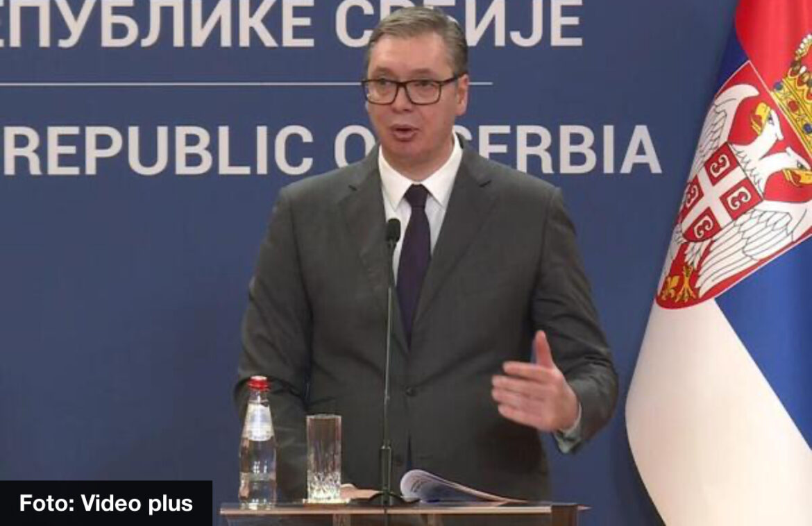 SUTRA TAČNO U 10 ČASOVA: Predsednik Vučić se obraća naciji 