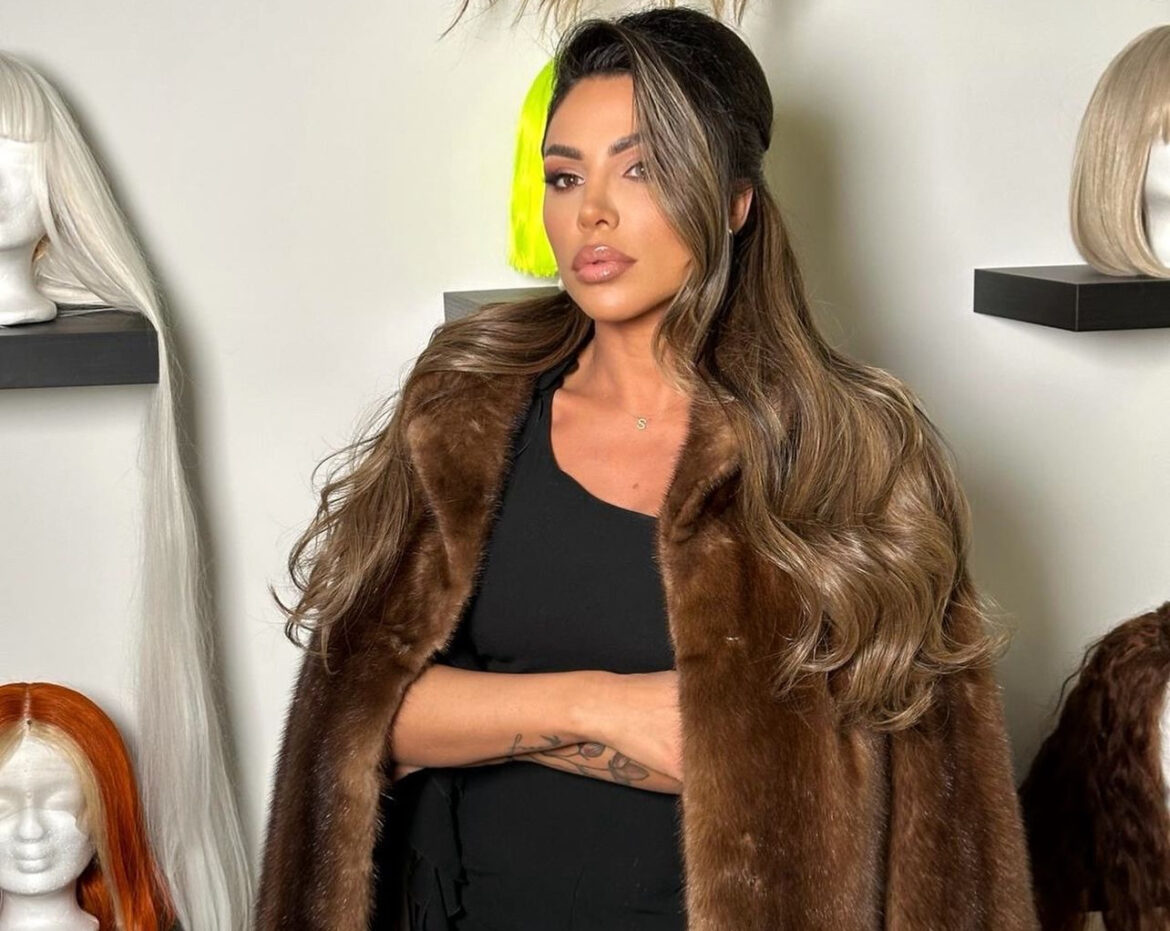 SANDRA AFRIKA NABACILA CENU! Skočila joj TARIFA: Pre uzimala sedam, sad 14.000 EVRA za par sati 