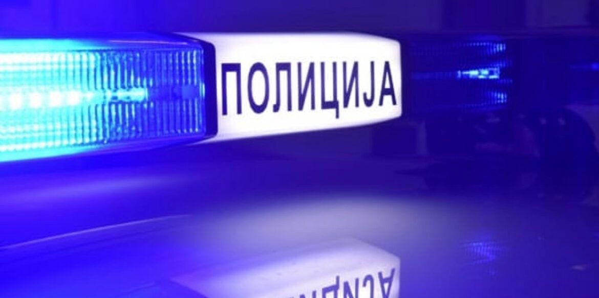 Pozvao policiju i rekao da mu je bačen Molotovljev koktel na automobil na Voždovcu: Policija ispituje navode