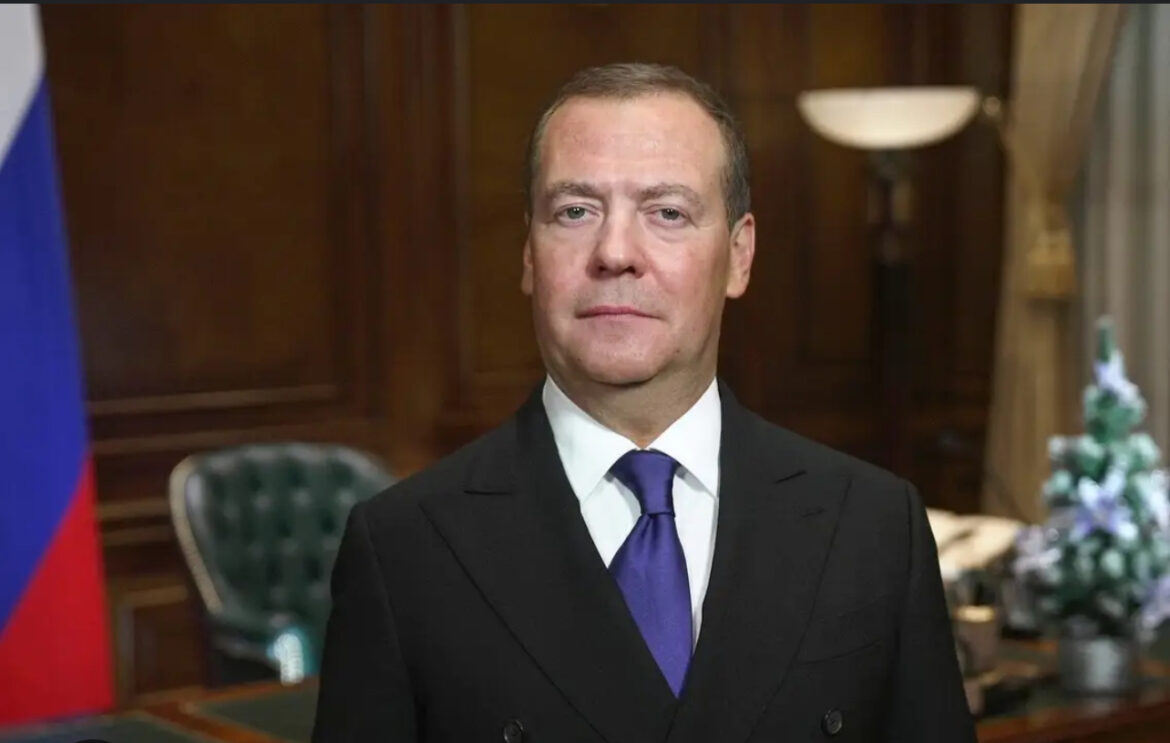 Brutalno! Medvedev poziva: Spalite NATO trupe, zarobljenike ne uzimajte! Najavio i velike nagrade!