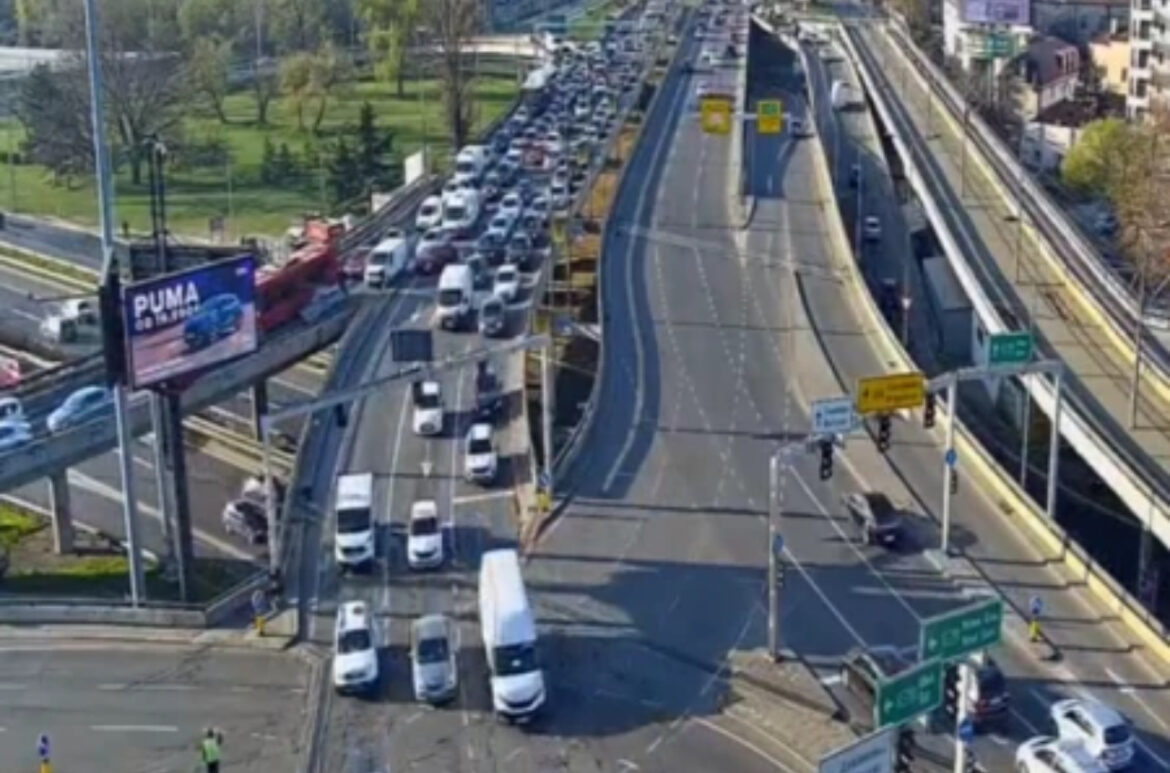 BRANKOV MOST PUŠTEN ZA SAOBRAĆAJ! Krenuli i automobili i autobusi, sad se može u Novi Beograd 