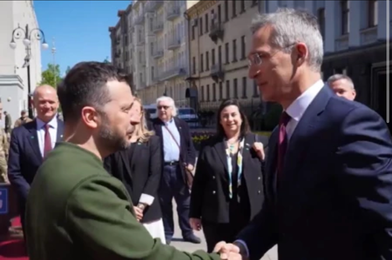 „NISMO ISPUNILI OBEĆANJA, ALI…“ Generalni sekretar NATO u nenajavljenoj poseti Ukrajini 