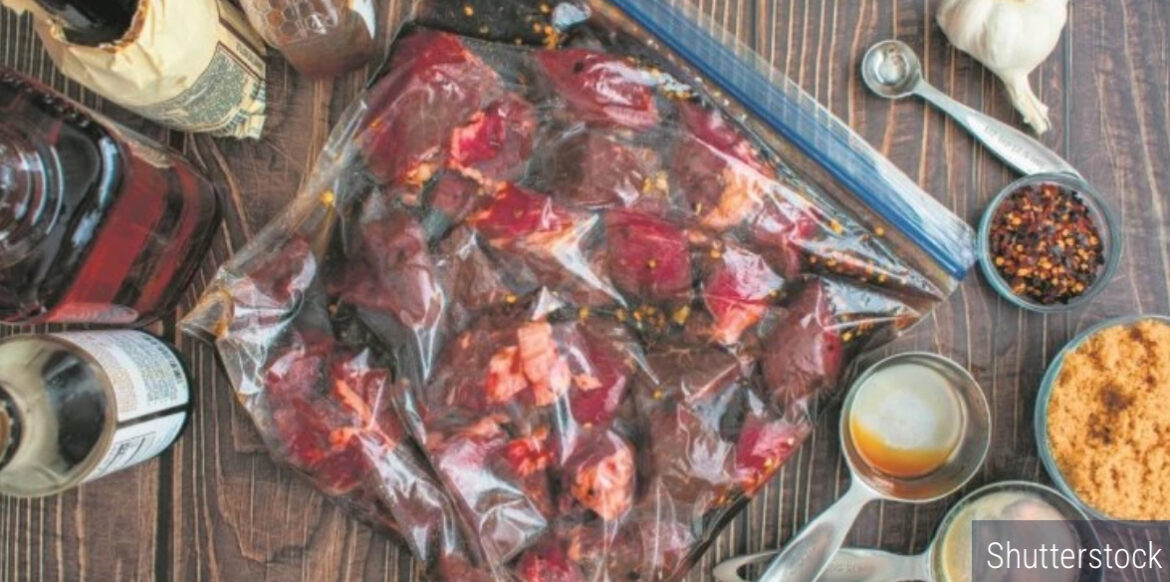 Nema roštilja bez dobre marinade! Budite umetnik u začinjavanju mesa