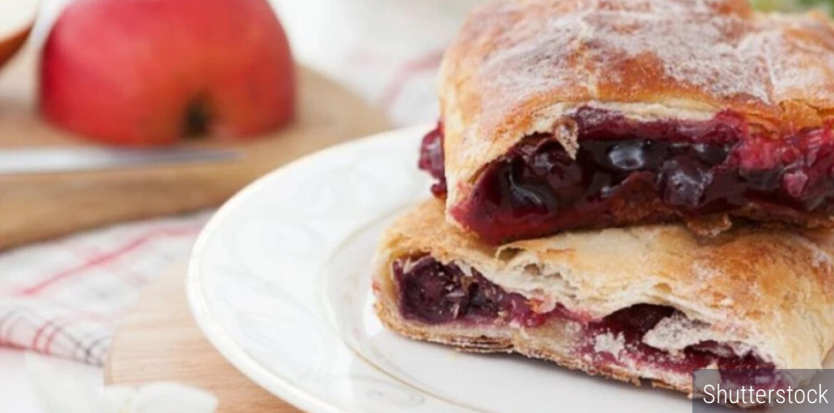 Zalivena pita sa višnjama! Najbolji recept koji se odavnina koristi – Ne postoji hrskavija i ukusnija!