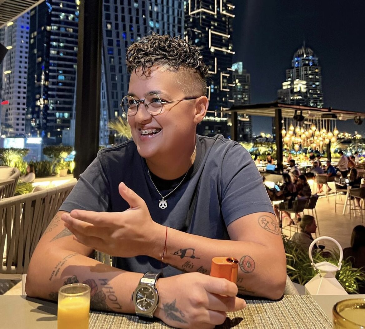 MARIJA ŠERIFOVIĆ ODVELA SINA NA PRVO LETOVANJE! Uživaju u luksuzu, pridružila im se OVA PEVAČICA, jedan detalj sve ODUŠEVIO FOTO