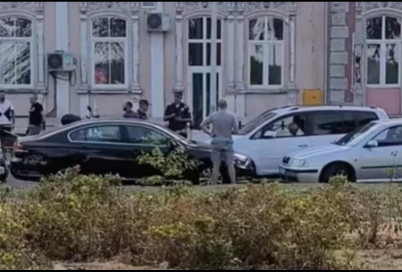 PIJANI TAKSISTA NAPRAVIO KARAMBOL NA ZEMUNSKOM KEJU! Zakucao se u&hellip;