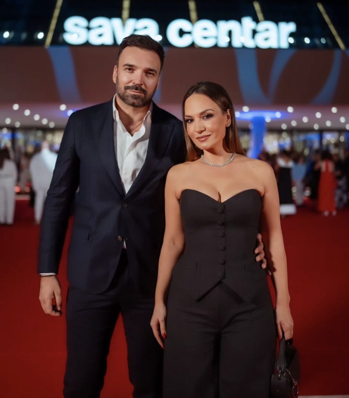 „IVAN I JA BISMO BILI ODUŠEVLJENI KAD BI ĆERKA KRENULA NAŠIM STOPAMA“ Jelena Tomašević o naslednici i detaljima iz privatnog života