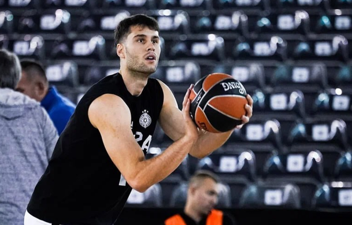 MARIO NAKIĆ DEFINITIVNO IZABRAO SRBIJU! Selektor Pešić otkrio na koje igrače Partizana i Zvezde računa u novembarskom prozoru!