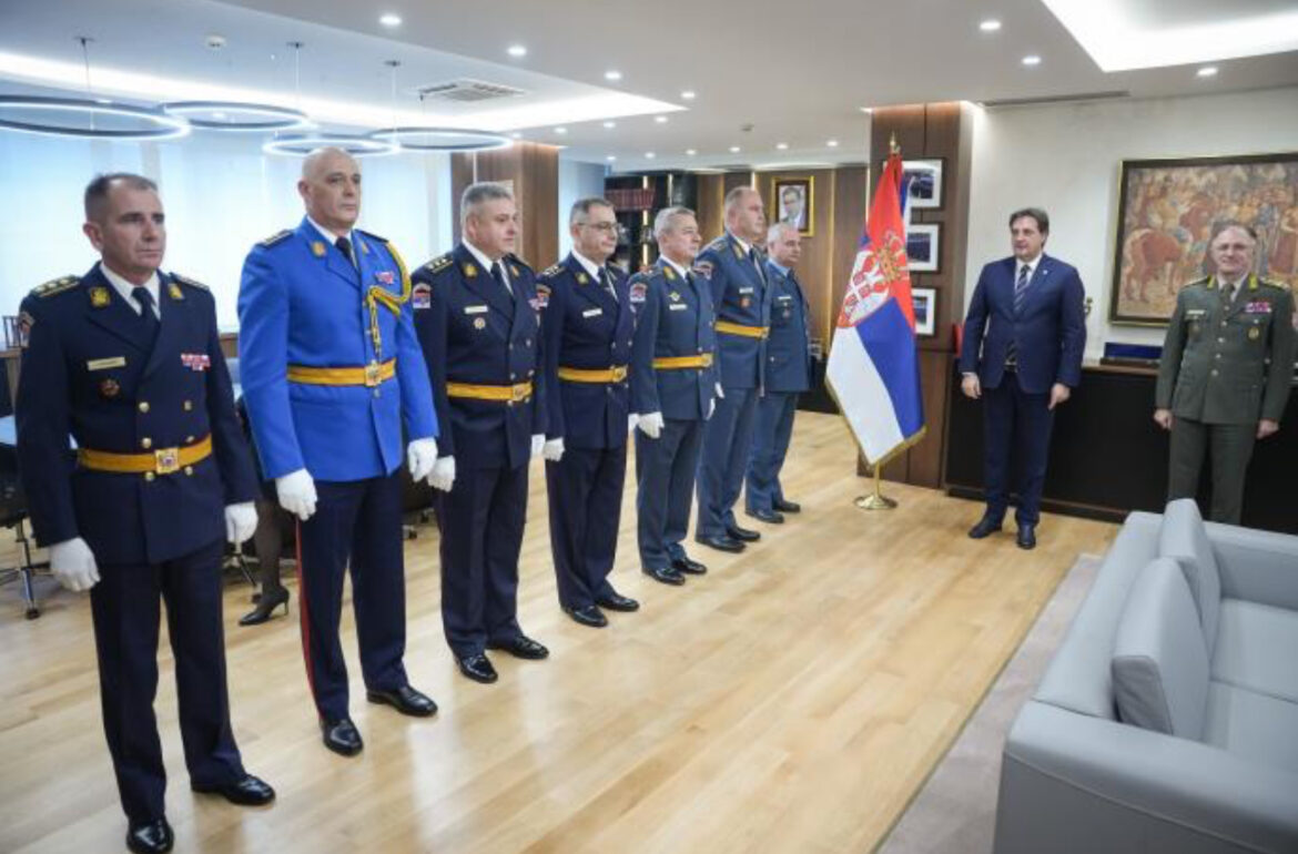 Unapređenja u Vojsci Srbije, legli novi generalski činovi! Ministar Gašić uručio ukaze predsednika Vučića