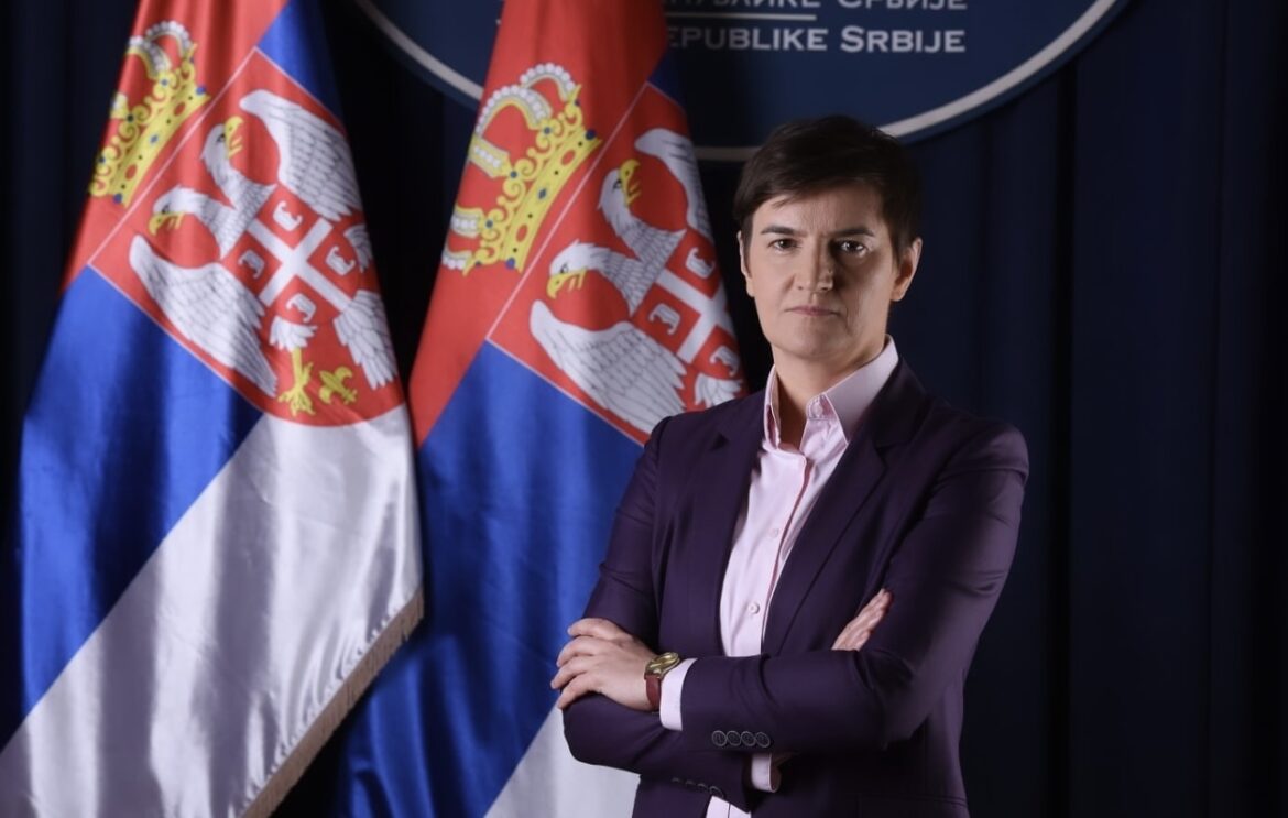 Brnabić: Cepanje zastava i uništavanje nemaju veze sa tugom i solidarnošću
