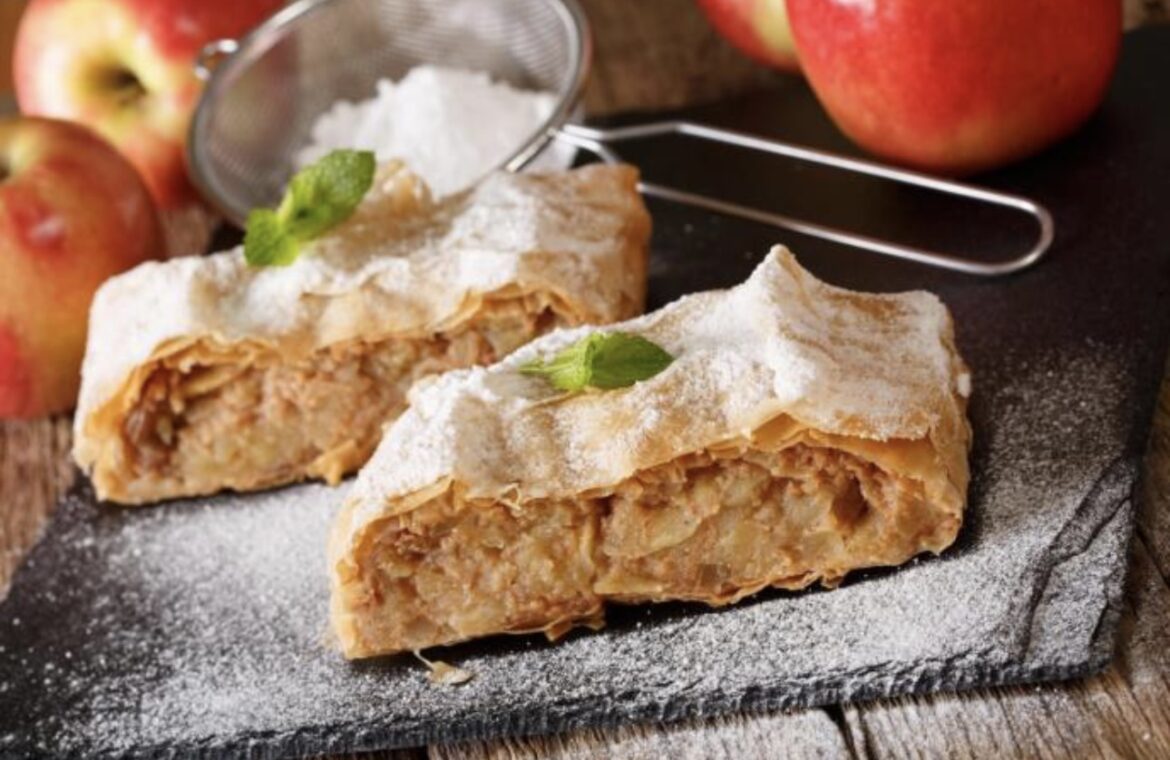 Recept za posnu pitu sa jabukama i medom: Bliži se vreme velikog posta, a ovaj slatkiš idealan je izbor za svakog člana domaćinstva, brzo i lako se pravi