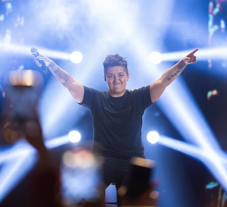 „JEDINA SAM MAJKA KOJA JE ODMAH POSLE ROĐENJA DETETA OTIŠLA NA TURNEJU“ Marija Šerifović ogolila intimu do srži: Verica sad više ugađa Mariju nego meni