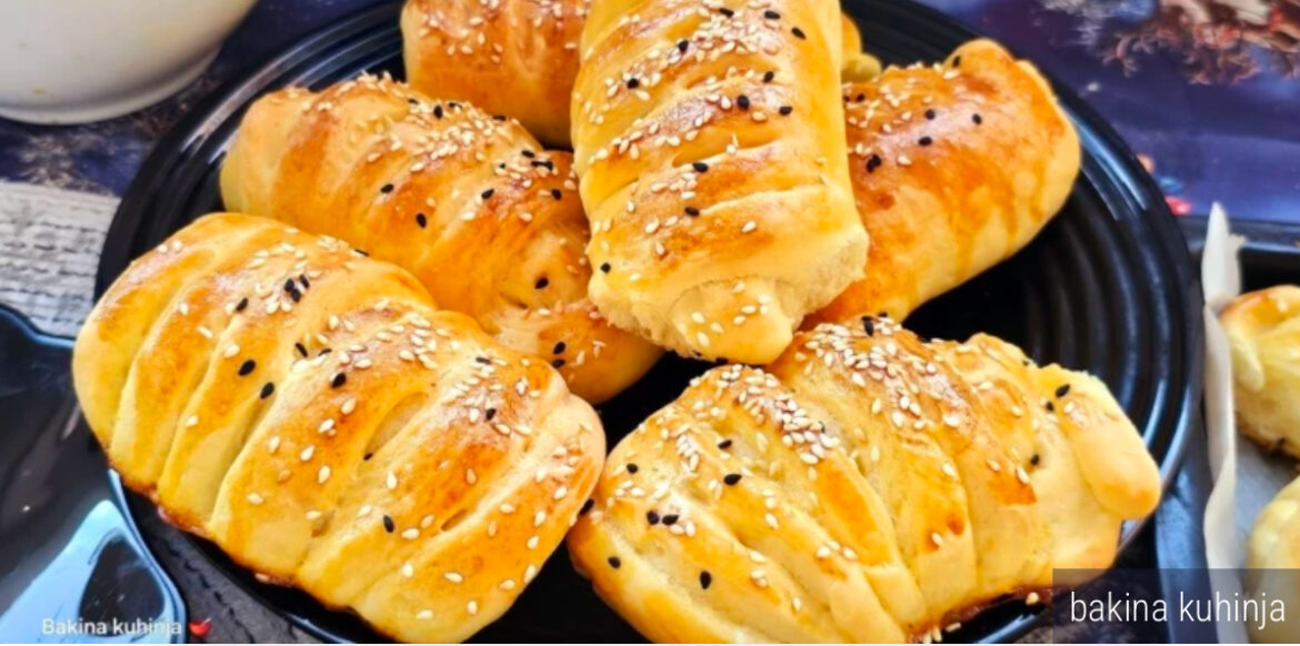 Domaće kiflice sa kiselim mlekom i sirom! Idealan doručak koji se lako pravi (VIDEO)
