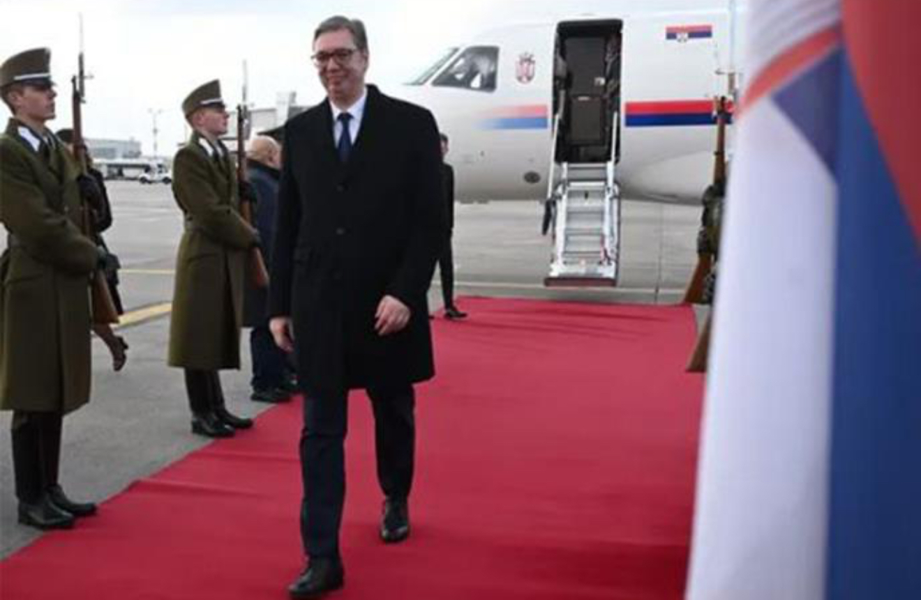 PREDSEDNIK VUČIĆ STIGAO U BUDIMPEŠTU: Lider Mađarske uručiće mu Veliki&hellip;