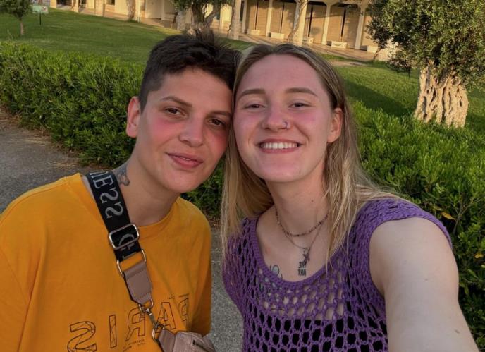 TUČA, ŠAMARANJE I ČUPANJE ČUVENOG LJUBAVNOG PARA! Poznate odbojkašice prošle put od najveće ljubavi do enormne mržnje! Svet u šoku zbog onoga šta su uradile