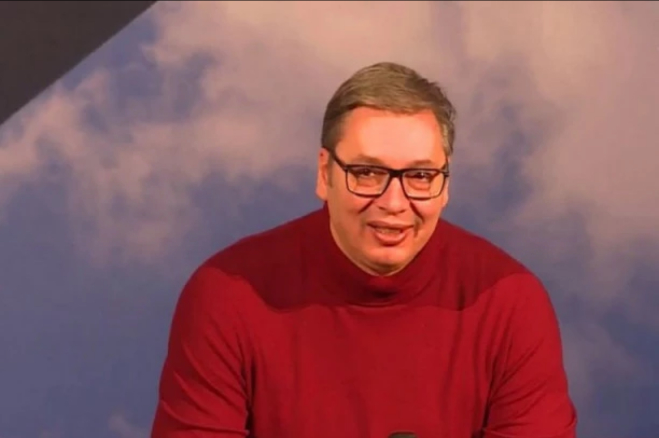 VUČIĆ U NEGOTINU: Predsednik Srbije razgovara sa građanima!