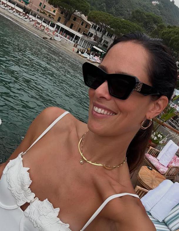 ANA IVANOVIĆ SE OGLASILA I POSLALA SNAŽNU PORUKU: „Sve će biti u redu, a ako ne bude onda je to jedna velika lekcija…“ (VIDEO)