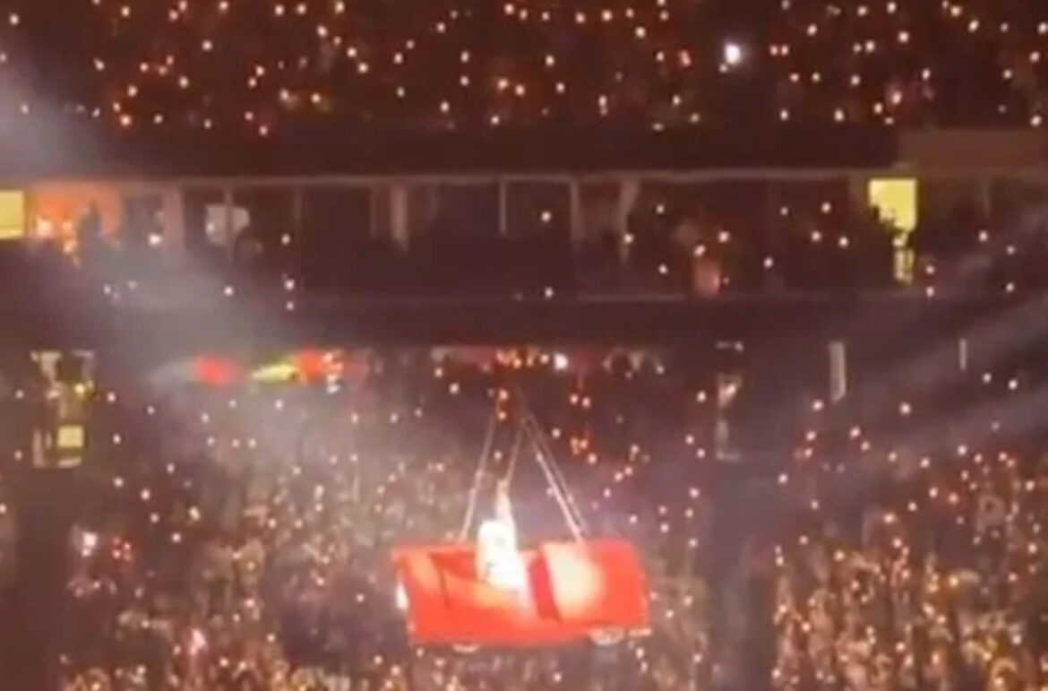 Strašno: Bijonse umalo poginula na koncertu, odmah prekinut nastup!