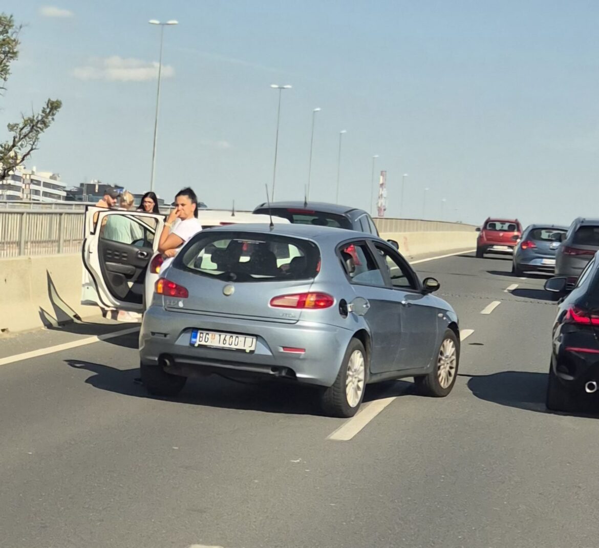 UDARNA VEST! LANČANI SUDAR NA MOSTU NA ADI