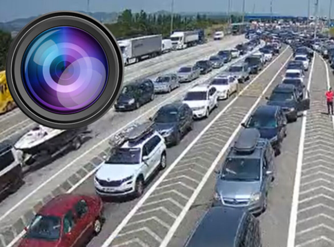 NA OVOM GRANIČNOM PRELAZU SE SATIMA ČEKA! AMSS upozorio vozače: Ovo obavezno radite