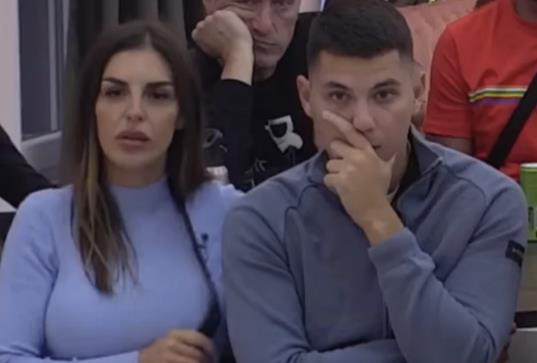 SMRŠALA SAM 11 KG, JELA SAM JEDNU TUNU DNEVNO“ Ena Čolić okrivila Gastoza za svoje stanje!