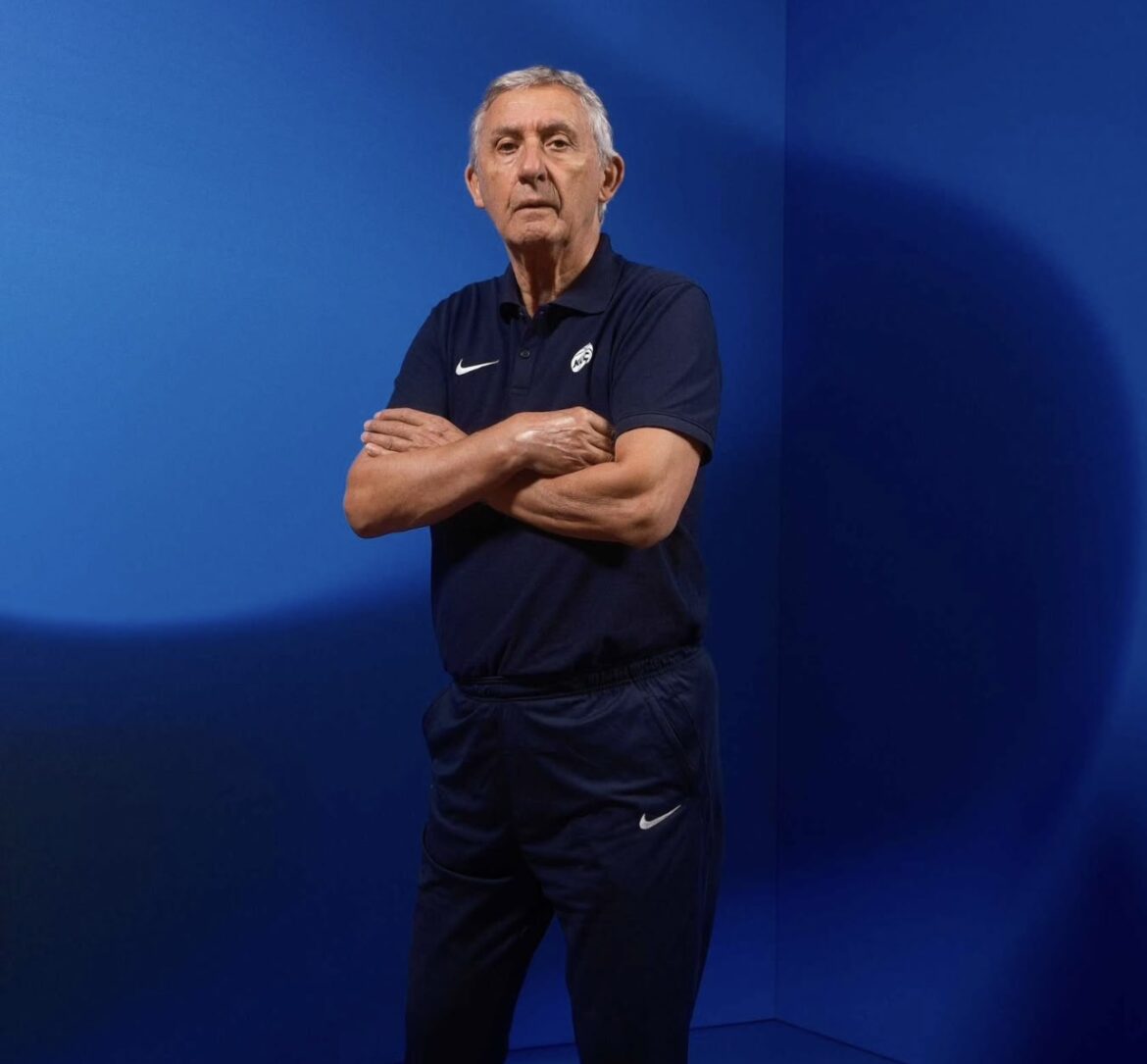DA LI PEŠIĆ OSTAJE NA KLUPI SRBIJE POSLE KRAHA NA EUROBASKETU? Otkrivamo sve detalje njegovog ugovora: Evo ko je sada na potezu!