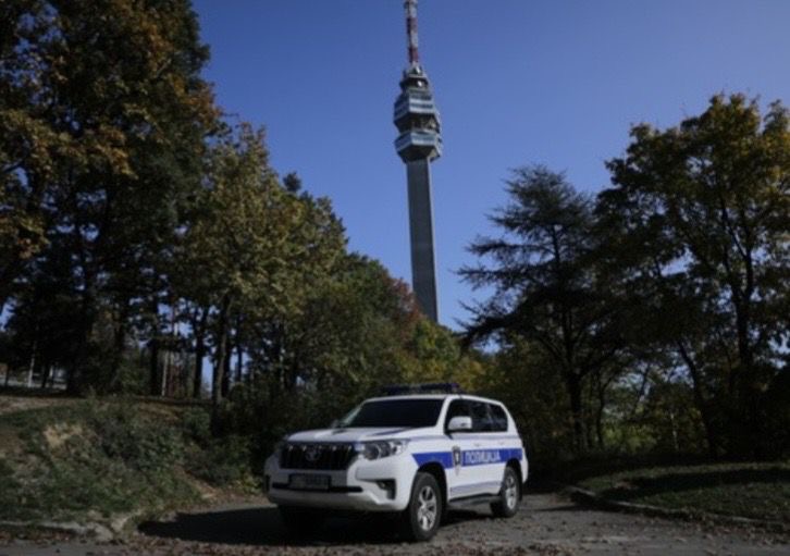 VOZAČ MRTAV PIJAN VOZIO STUDENTE U OPATIJU! Zamalo sleteli sa mosta, nastao potpuni haos! Imao je 2,02 promila