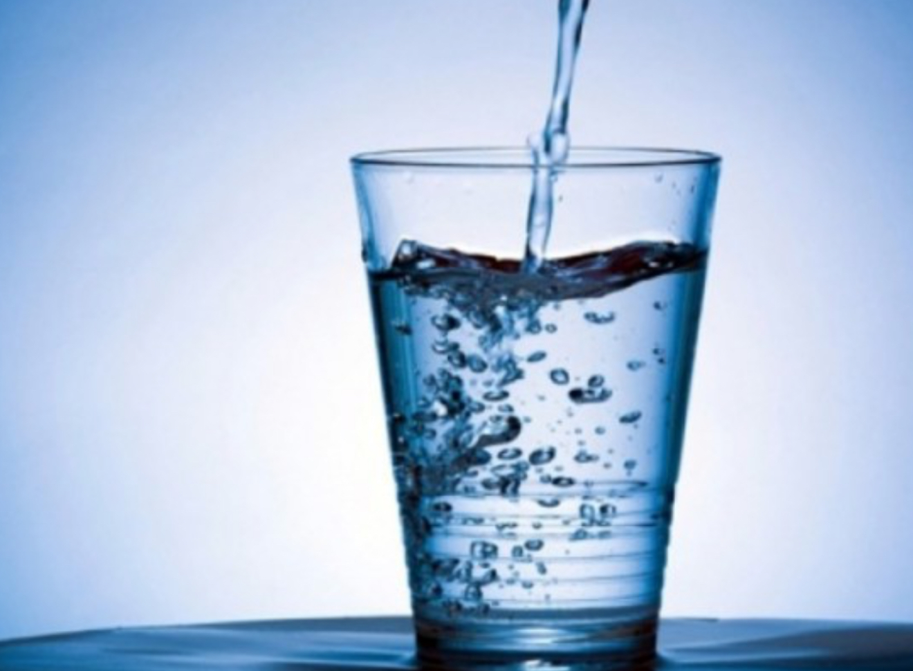 Ima li smisla piti 2 litre vode dnevno – istina&hellip;