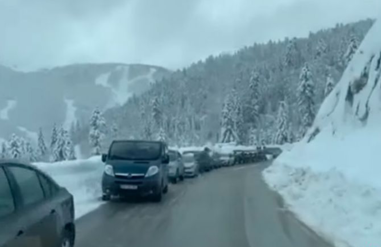 Putevi prvog prioriteta prohodni i bez snega: Oprez zbog moguće&hellip;