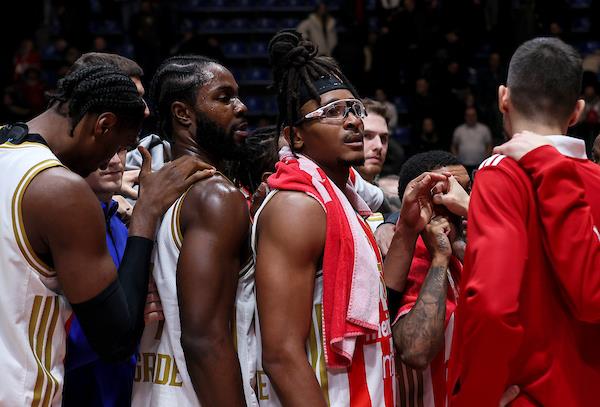 CRVENA ZVEZDA – BOSNA! Četa Saše Obradović traži put za povratak na pobednički kolosek!