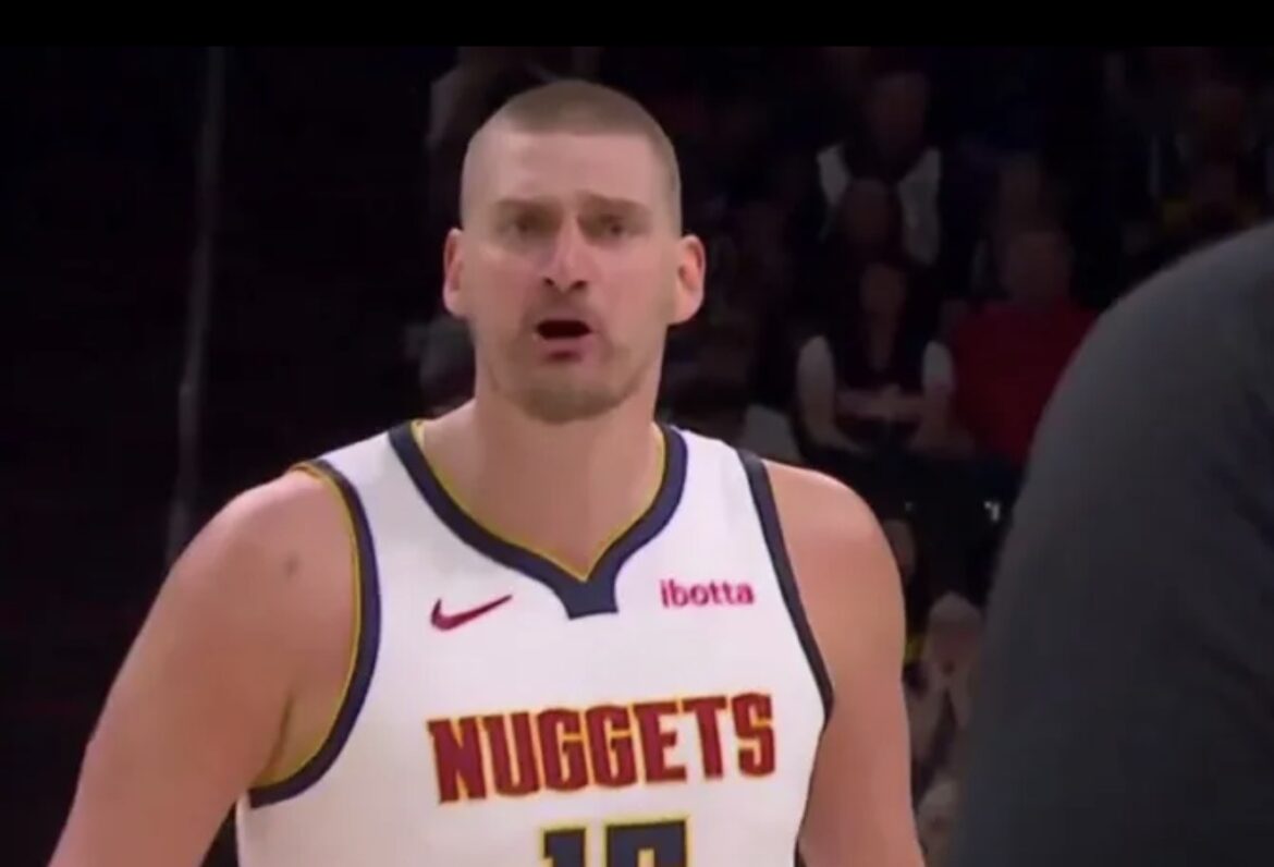 Jokić pobesneo na ženu usred meča, okrenuo se ka njoj posle sumnjive odluke i svašta joj rekao