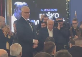ŽELJKO OBRADOVIĆ STIGAO NA KOMEMORACIJU DUŠKU VOJOŠEVIĆU! Proslavljeni trener slomljen od bola – jedva se suzdržao da ne zaplače! (VIDEO)