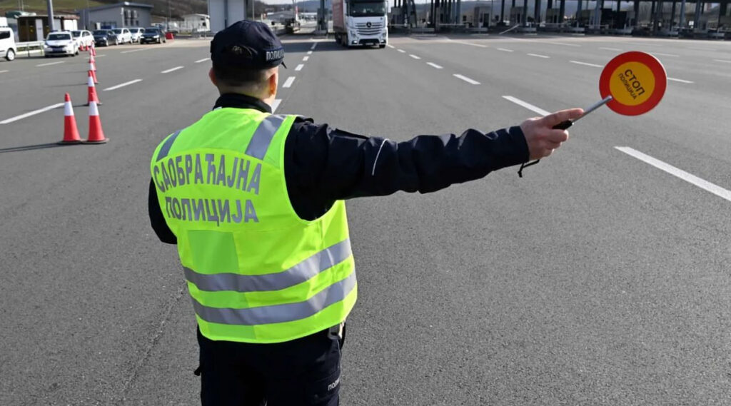 KRVAVA NEDELJA NA PUTEVIMA SRBIЈE: Osam osoba poginulo, više od&hellip;