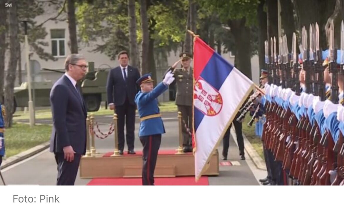 POČEO SASTANAK U GENERALŠTABU NA BANJICI: Predsednik Vučić s najvišim rukovodstvom Ministarstva odbrane i Vojske, prisustvuje i ceo vrh Republike Srpske (FOTO)
