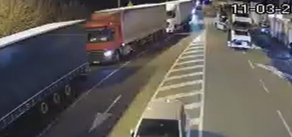 Gužve na granici: Teretna vozila čekaju satima na izlaz iz&hellip;