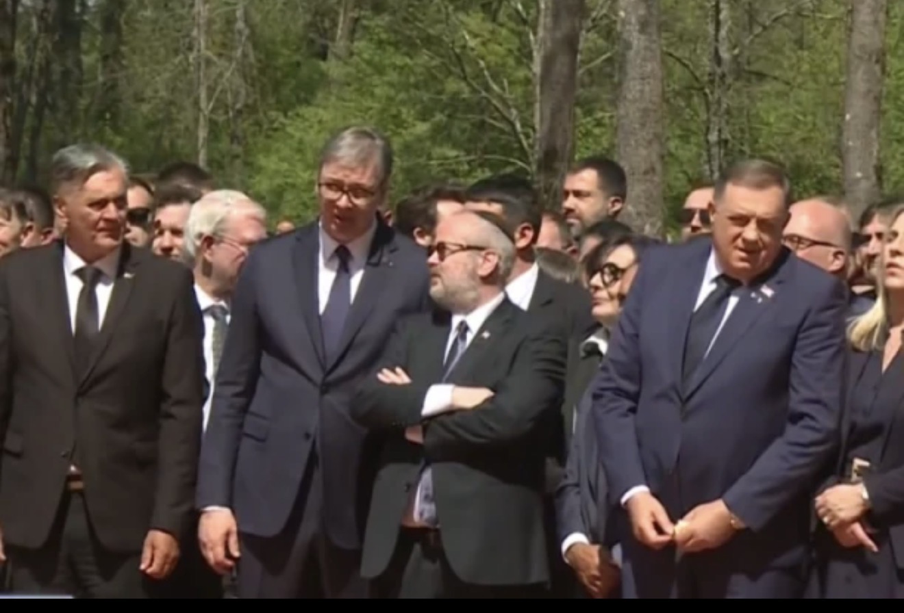 VUČIĆ STIGAO U DONJU GRADINU: Obeležava se Dan sećanja na&hellip;