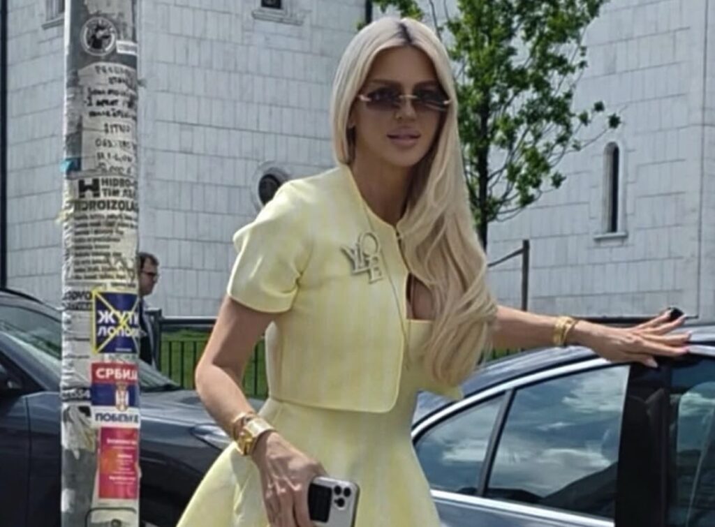 JELENA KARLEUŠA IMA NEIZLEČIVU BOLEST: Lek ne postoji, a bori&hellip;