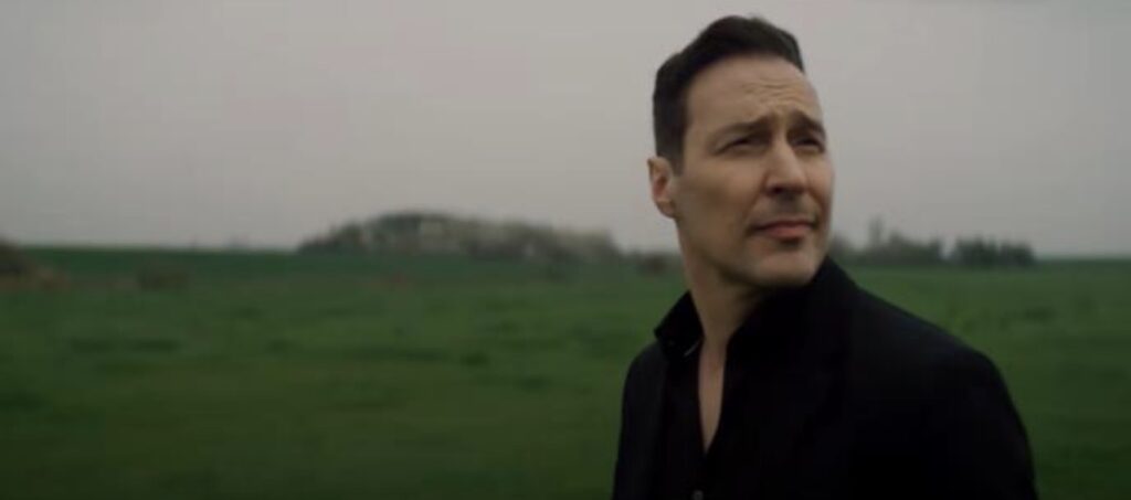 „REKLI SU MI DA ĆU TEŠKO MOĆI DA BUDEM PEVAČ&hellip;