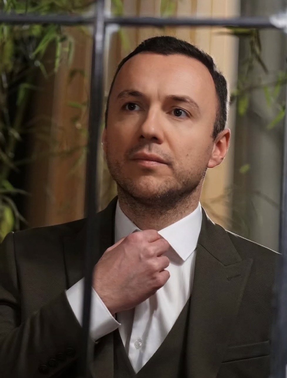 „TRPAO JE PROBLEME U SEBE, IMAO JE TEŠKE PERIODE, SVUDA JE BILO NEPRAVDE“ Roditelji Baneta Mojićevića ogolili dušu: Ovo mu je najveći promašaj