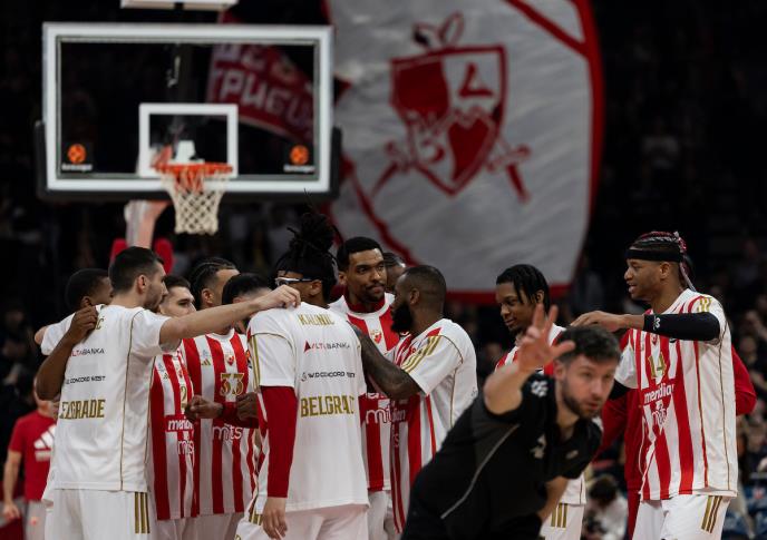 ZVEZDI STIGLE NOVE LOŠE VESTI: Panatinaikos ubedljivo savladao Efes