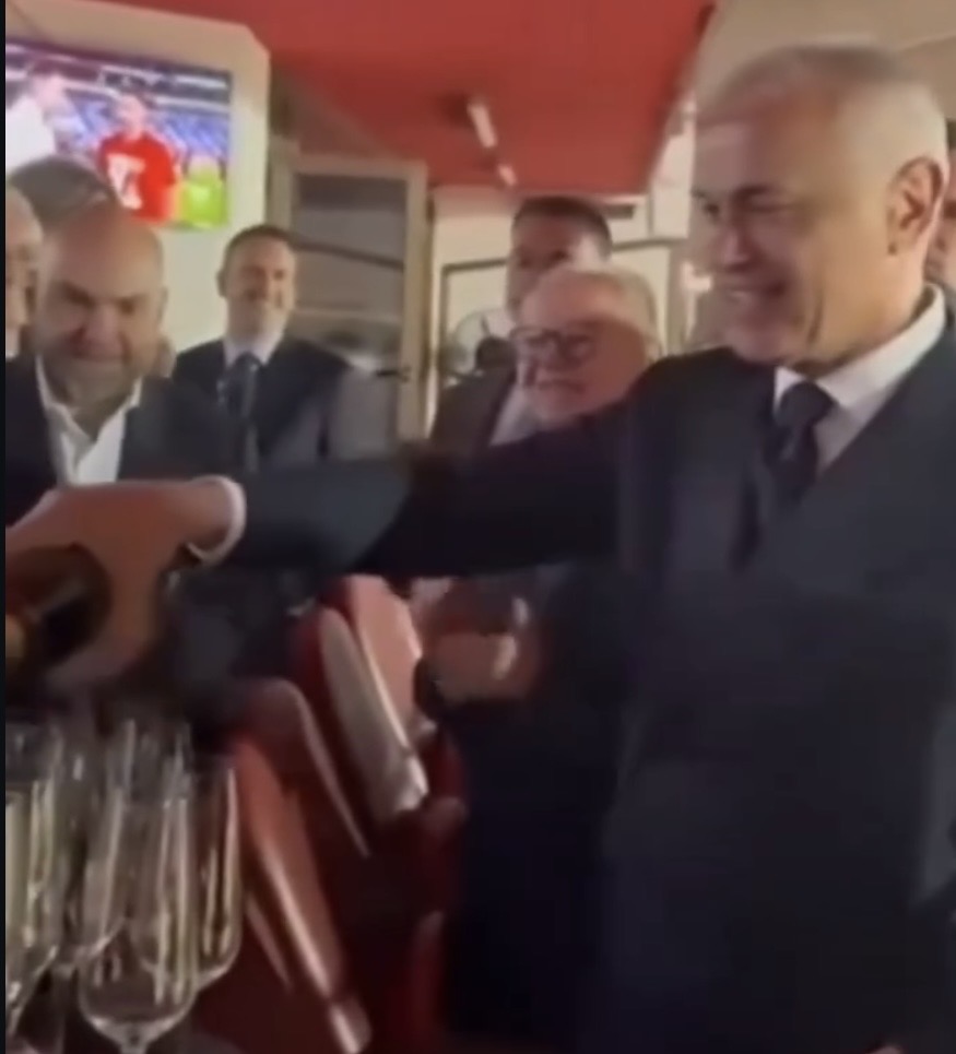 Zvezdan Terzić nastavio tradiciju posle pobede Zvezde nad Partizanom: Uradio&hellip;