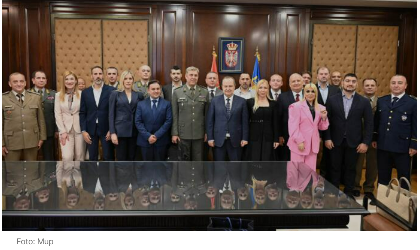 DAČIĆ PRIMIO POLAZNIKE 15. KLASE VISOKIH STUDIJA BEZBEDNOSTI I ODBRANE:&hellip;