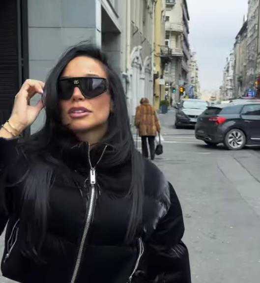 EDITA POKAZALA STOMAK U SEDMOM MESECU TRUDNOĆE: Pevačica se utegla&hellip;