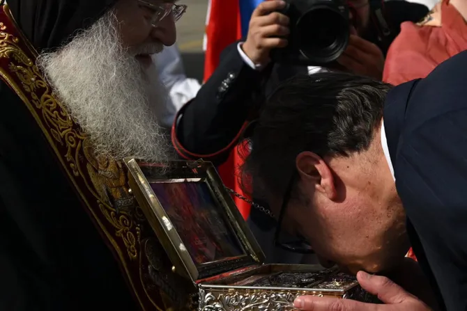 Vučić dočekao Časni pojas Presvete Bogorodice