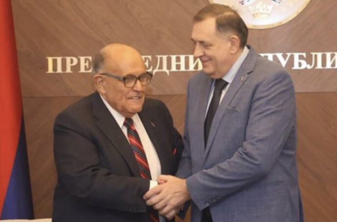 DODIK POSLAO PUNU PODRŠKU: „Verujem u oporavak Rudija Đulijanija, bio je legendarni gradonačelnik Njujorka“ (FOTO)