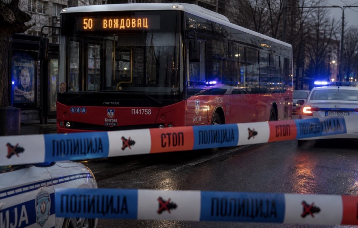 Jezivo nasilje u autobusu na Voždovcu: Putnik zverski tukao vozača (43)!