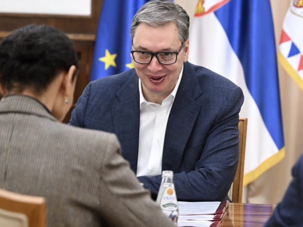 VUČIĆ I SINIŠA MALI SA PREDSTAVNICIMA MMF! Važan sastanak u Predsedništvu! 