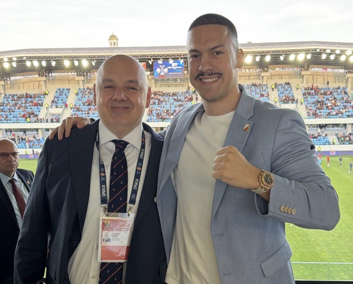Baka Prase stigao na finale Kupa, podigao tri prsta pred meč sa Zvezdom i sve iznenadio stajlingom