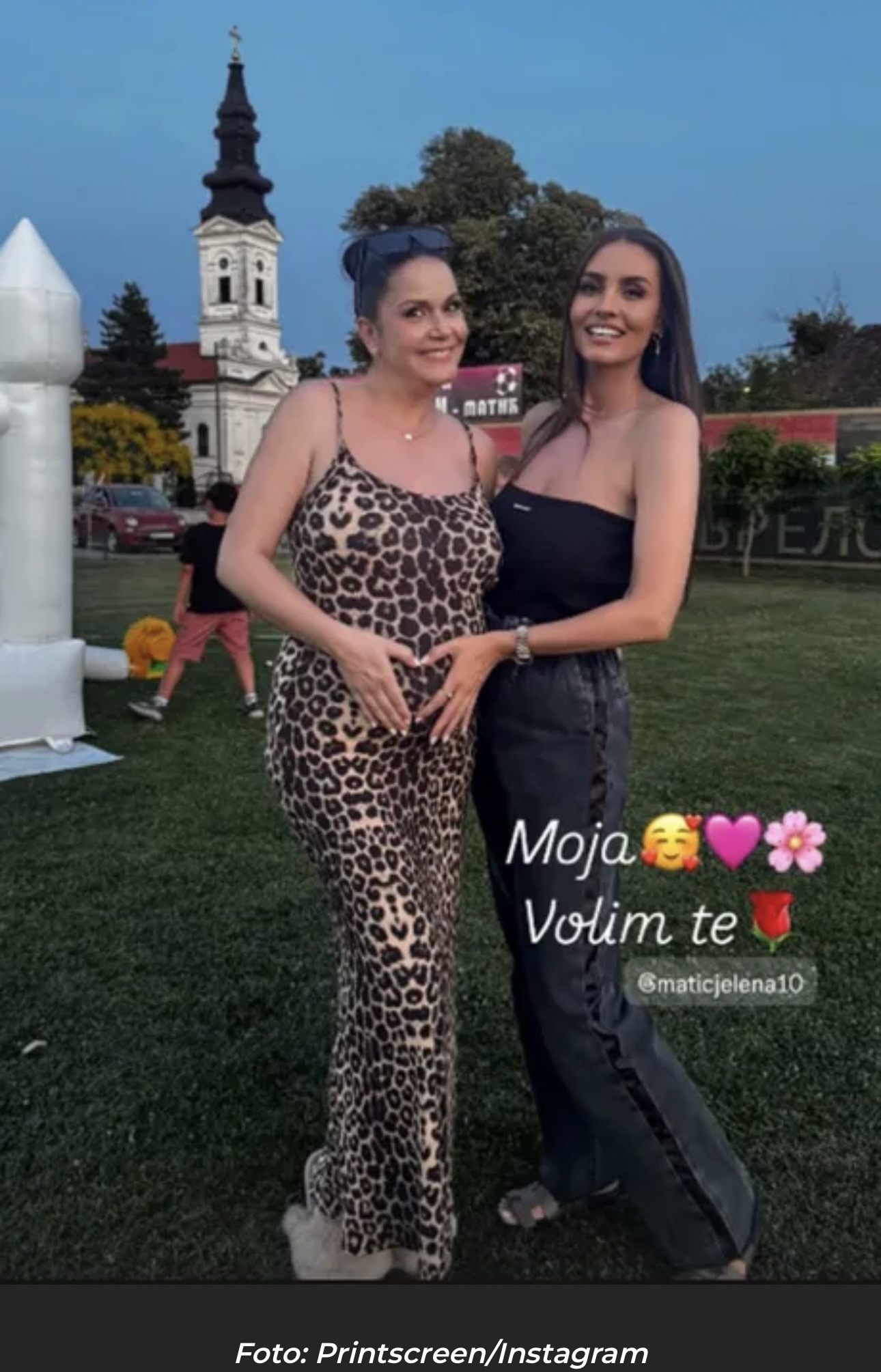Pevačica posle 17 godina borbe za potomstvo čeka blizance! Pozirala&hellip;